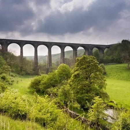 בית נופש Eden Valley קירקבי סטפן